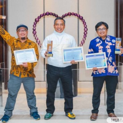 UNESA FIP Educational Technology Lecturer, Wins Gold Award for Best Online Learning Design at Anugerah DIKTIRISTEK 2023