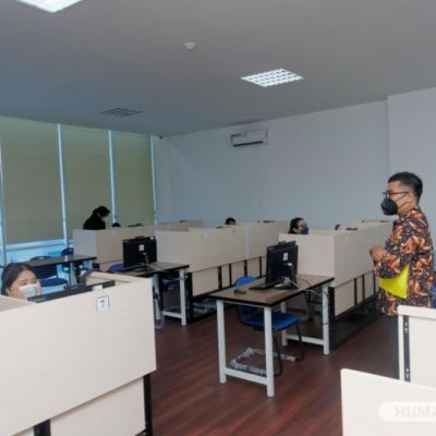 Jelang UTBK, UNESA Siapkan 9010 Unit Komputer Termasuk Skema Khusus untuk Peserta Disabilitas