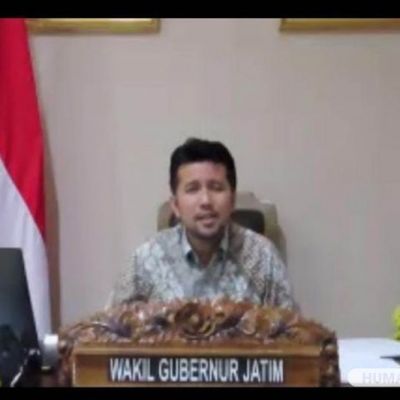 Hadiri Webinar Himakom, Emil Dardak Soroti Peran Media Sebagai Penguatan Nasionalisme