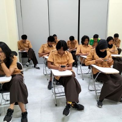 Atlet SLOMPN Unesa Jalani Proses Belajar Berbasis IT dan Fun Learning