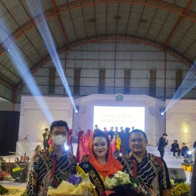 Singkirkan Ratusan Peserta, Mahasiswi UNESA Terpilih Sebagai Duta Pariwisata Sidoarjo