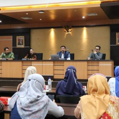 Dialog Interaktif dengan BPS UNJ, Labschool UNESA Fokus Program Prioritas