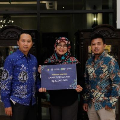 UNESA MENANGKAN LOMBA HEALTH PROMOTION UNIVERSITY GUNA MEWUJUDKAN KAMPUS SEHAT INDONESIA