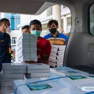 Semarakkan Bulan Suci dengan Berbagi Takjil