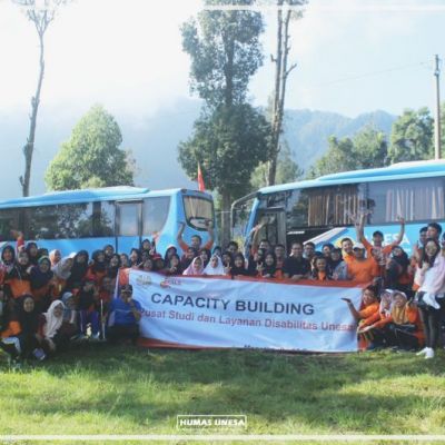 PSLD Unesa Bangun Karakter Mahasiswa Disabilitas melalui Capacity Building