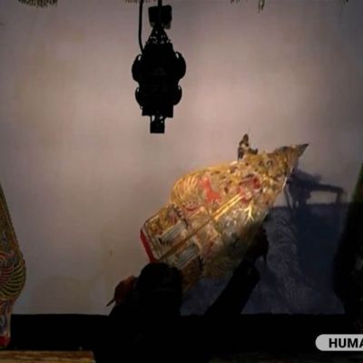 Aksi Tiga Dalang Lintas Generasi Warnai Pementasan Wayang Virtual