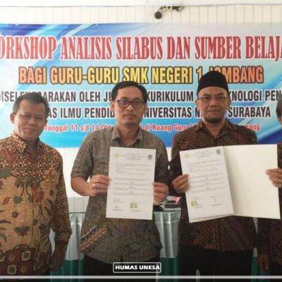 Prodi Teknologi Pendidikan Unesa Lakukan Aksi Pengabdian Masyarakat di SMKN 1 Jombang