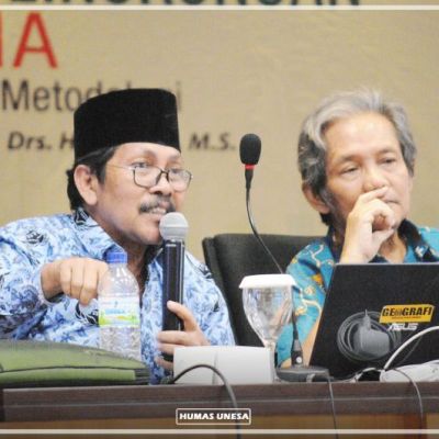 Wakil Rektor III Luncurkan Buku Lingkungan Hidup Saat Peringatan Hardiknas