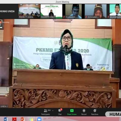 Gubernur Jawa Timur Sapa Mahasiswa Baru di PKKMB FT Unesa