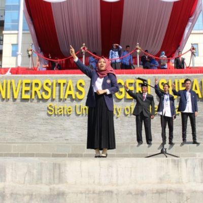 73 Tahun HUT RI  7000 Mahasiswa UNESA Nyanyikan Lagu Nasional dengan Bahasa Isyarat