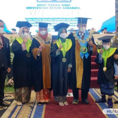 UNESA Luluskan 5 Wisudawan Disabilitas Rektor Siapkan Beasiswa S-2