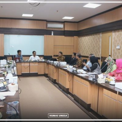 Unesa Gandeng Schoters dalam Pemberian Beasiswa Luar Negeri