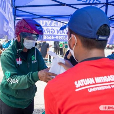 Unesa Berbagi di Masa Pandemi Lewat Program Jumat Berkah