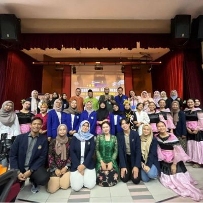 Dapat Penghargaan, Mahasiswa dan Dosen UNESA Terlibat dalam Konferensi Internasional di Malaysia