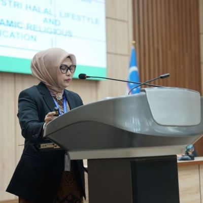 Hadiri Konferensi di Uzbekistan, Wakil Rektor IV UNESA Inisiasi Kerja Sama dengan TSUE