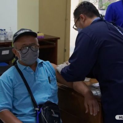 UNESA Kebut Vaksin Booster Jelang Puasa