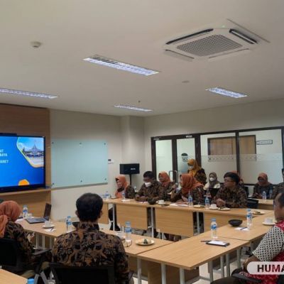 Tingkatkan Kualitas Tata Kelola Kelembagaan, UPT Humas UNESA Benchmarking ke UNS