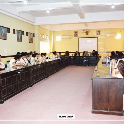 FBS Unesa Sambut Kunjungan 52 Siswa SMA Citra Berkat Surabaya