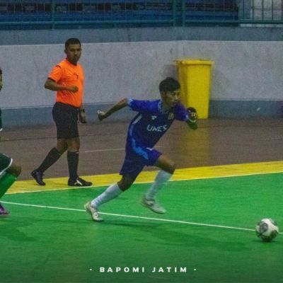 Derby Surabaya di Futsal Pomprov Jatim, Skuad UNESA Bungkus 2 Medali
