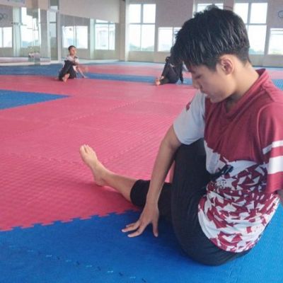 Atlet Taekwondo SLOMPN Unesa Fokus Latihan Kaki Depan dan Endurance
