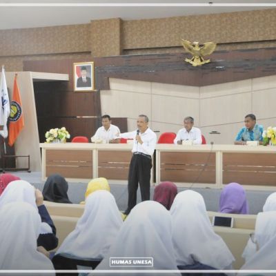 Tidak Ingin Salah Jurusan, Dua SMA Kunjungi Unesa