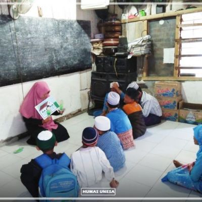 Lari Estafet Ajak Santri Mengenal Literasi