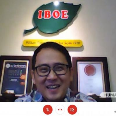 Bina UMKM Jamu di Sidoarjo, Unesa dan Jamu Iboe Beri Kiat Hadapi Pandemi
