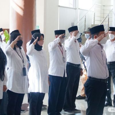 HUT ke-77 Republik Indonesia, 56 Sivitas Akademika UNESA Terima Satyalancana Karya Satya dari Presiden