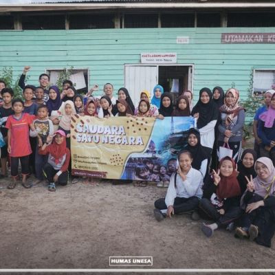 Perwakilan Unesa Mengabdi di Kampung TKI Sabah, Malaysia