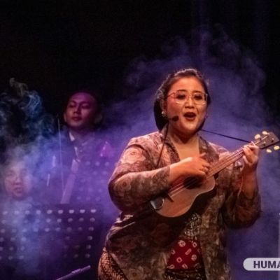 Mahasiswa UNESA Unjuk Karya Drama, Tari dan Musik bersama Endah Laras