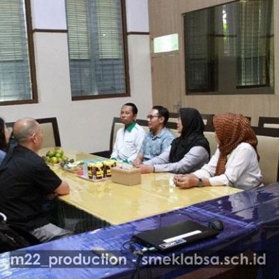 Confucius Institute dan SMK Labschool UNESA Inisiasi Kerja Sama Penguatan Kompetensi Bahasa Mandarin bagi Siswa dan Guru