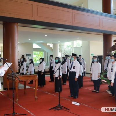 Sederhanakan Birokrasi, Rektor Lantik Pejabat Fungsional
