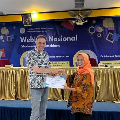 Hadir di UNESA, Dosen Bielefeld University Beberkan Peluang Studi dan Karir di Jerman