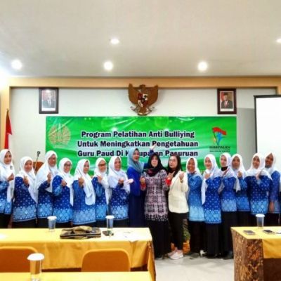 Anti-Bullying Training Program in Schools in the style of the PG PAUD UNESA Team