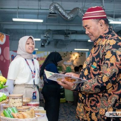 Ajak UMKM Naik Kelas, Mahasiswa Vokasi Bantu Branding Pelaku Usaha di Daerah, Hasilnya Dipamerkan