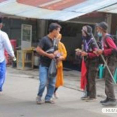 PRAMUKA UNESA GELAR PELATIHAN DAN BAKTI SOSIAL