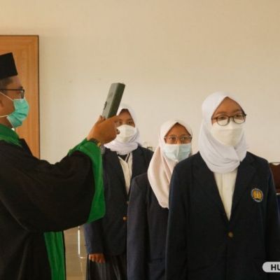Sumpah Profesi Dekan Dorong Lulusan Gizi Berkontribusi pada Perbaikan Gizi Masyarakat