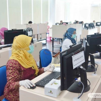88 Calon Dosen Unesa Lakukan Tes SKB secara Daring