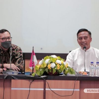 Wujudkan Peta Jalan Indonesia Digital Nation, UNESA dan Indosat Jalin Kerja Sama