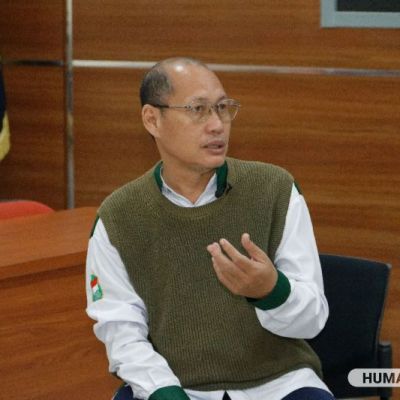 Ngobras UNESA, Soroti Keterwakilan Perempuan di Ranah Politik