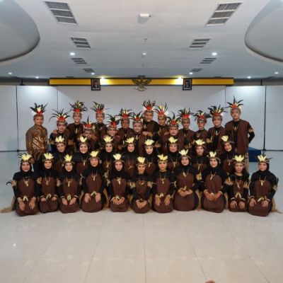 Tim Paduan Suara UNESA Sabet Dua Emas Sekaligus dalam BICF 2021