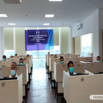 Kenaikan Pangkat Puluhan Tendik dan PNS UNESA Ikut Ujian Dinas Berbasis Komputer
