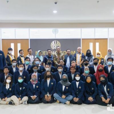 Puluhan Mahasiswa UNESA Magang di Bandara Internasional Tokyo, Jepang