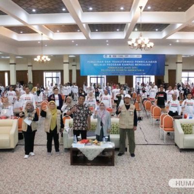 Dilepas Mendikbudristek, Ribuan Mahasiswa Kampus Mengajar Terjun ke Sekolah Pakar UNESA Beri Penguatan