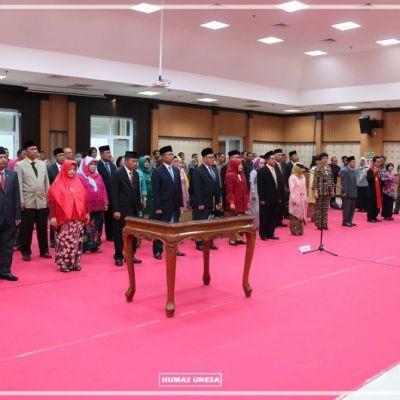 Lakukan Penyegaran, Rektor Lantik Kabag dan Kasubbag Selingkung Unesa