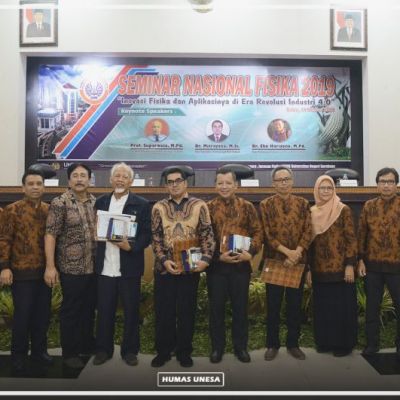 Jurusan Fisika Gelar Seminar Nasional Bahas Inovasi dan Aplikasi