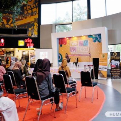 HADIRKAN PENULIS NASIONAL BOY CANDRA, MAHASISWA ILMU KOMUNIKASI UNESA ADAKAN ACARA BERTAJUK KEPENULISAN DENGAN KONSEP BERBEDA