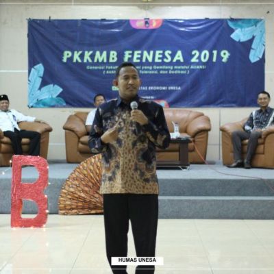 Kuliah Tamu PKKMB Mahasiswa Baru Fakultas Ekonomi Unesa oleh KPK, BNNP, Polrestabes Surabaya dan Wabup Sumenep