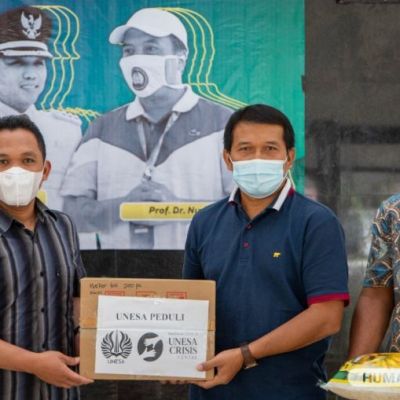 Wujudkan Program Pengabdian Masyarakat, Unesa Kunjungi Korban Semeru di Lumajang