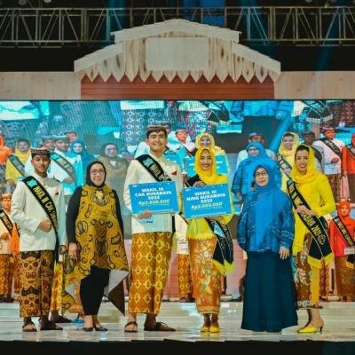 Kompetisi Tingkat Jurusan Antarkan Mahasiswi UNESA Jadi Wakil Tiga Ning Surabaya